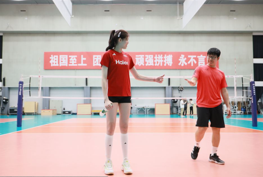 与好友一起畅享B体育手机版乐趣